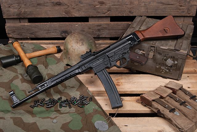 GSG StG44 Echtholz 9mm P.A.K. – Gas Signalwaffe