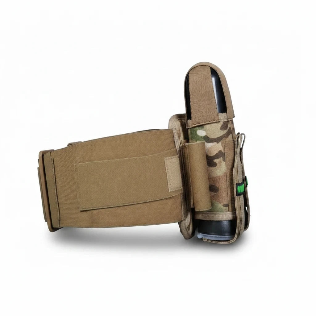 id-paintball Battlepack Desert Camo 3+4 mit elastischem Bauchgurt und Pod-Halterung in Seitenansicht