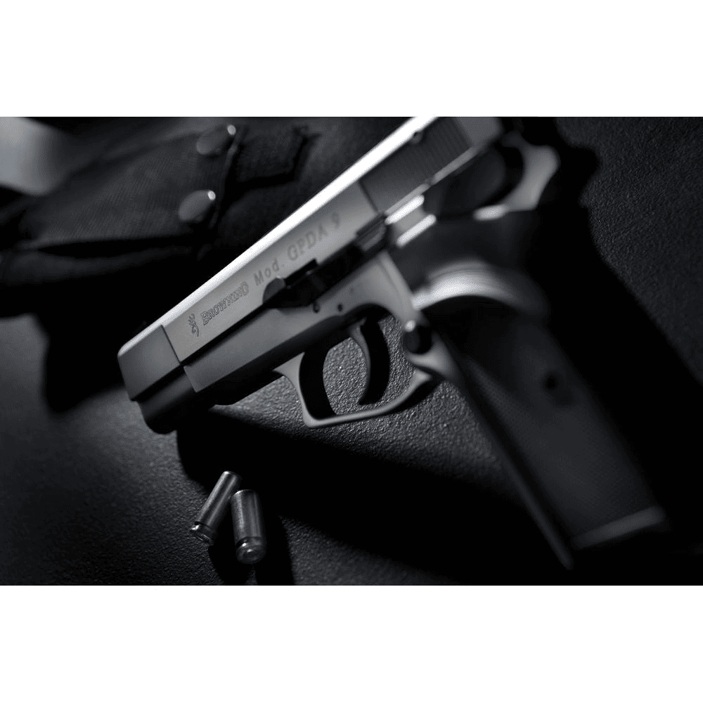 id-paintball Browning GPDA 9 Schreckschusspistole in vernickelter Ganzmetall-Ausführung mit schwarzen Griffschalen