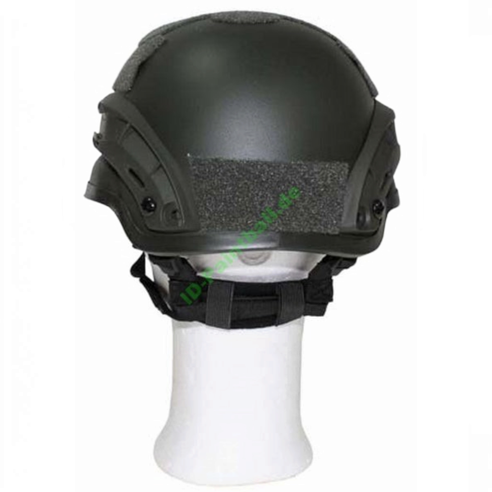 id-paintball MICH 2002 Deko-Helm in Schwarz mit seitlichen Rails und Klettflächen auf einem Kopf-Display