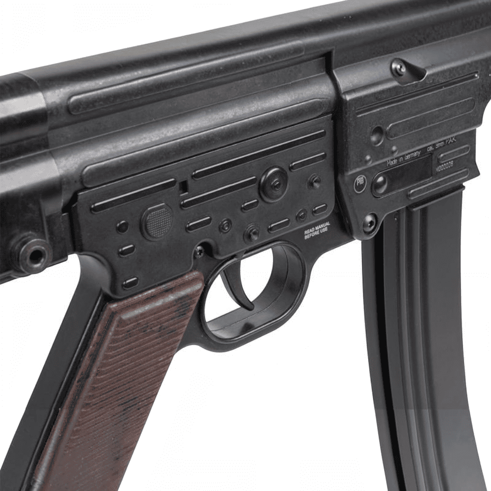 id-paintball GSG StG44 Gas Signalwaffe mit Vollmetallgehäuse und Echtholz-Griffstück im Detail