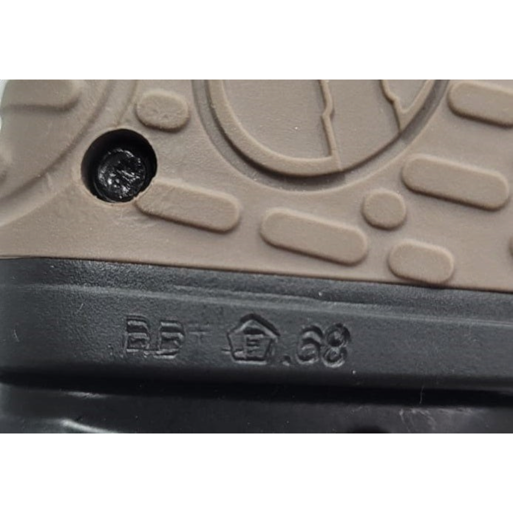 id-paintball Tippmann TMC Markierer Detailansicht mit Kaliber .68 Prägung in Desert TAN Farbe