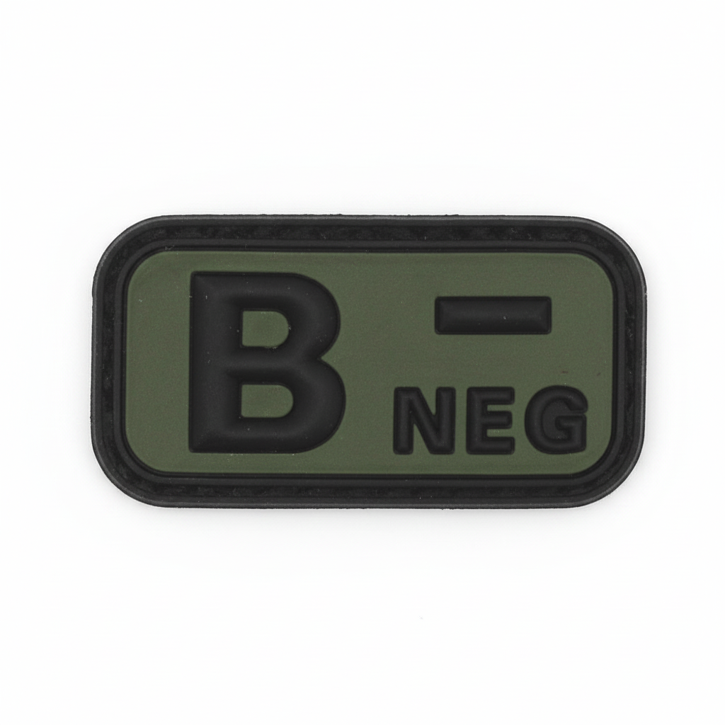 id-paintball Blutgruppen Patch B negativ aus olivgrünem Gummi mit 3D-Design und Klettrückseite