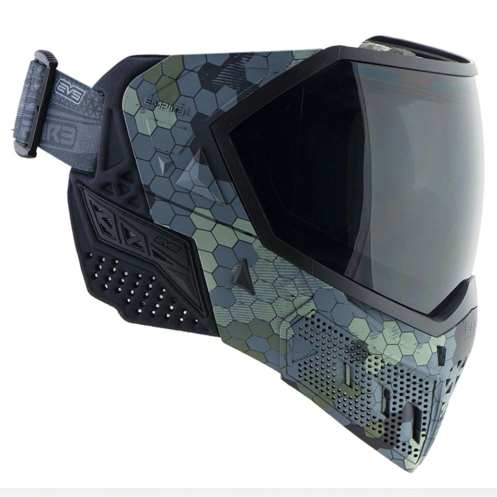 id-paintball Empire EVS Hex Camo Paintball Maske mit getöntem Thermalglas und futuristischem Wabenmuster