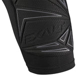 id-paintball Exalt FreeFlex Paintball Slide Short mit schwarzer Schutzpolsterung an Oberschenkel und Hüfte