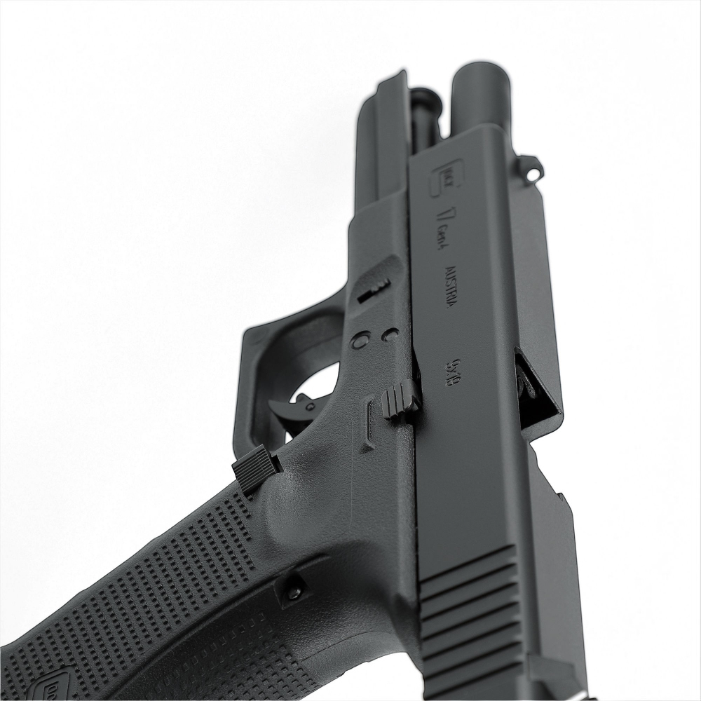 id-paintball GLOCK 17 Gen4 Airsoft Pistole in Schwarz mit Metallschlitten und strukturierter Griffschale