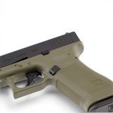 id-paintball GLOCK 17 Gen5 Airsoft in Battlefield Green mit schwarzem Metallschlitten und strukturierter Griffschale