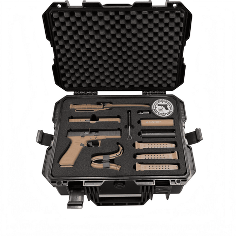 id-paintball GLOCK 17 Gen5 SV Double Set in einem schwarzen Koffer mit Coyote-Schlitten, Magazinen, Messer und Zubehör.