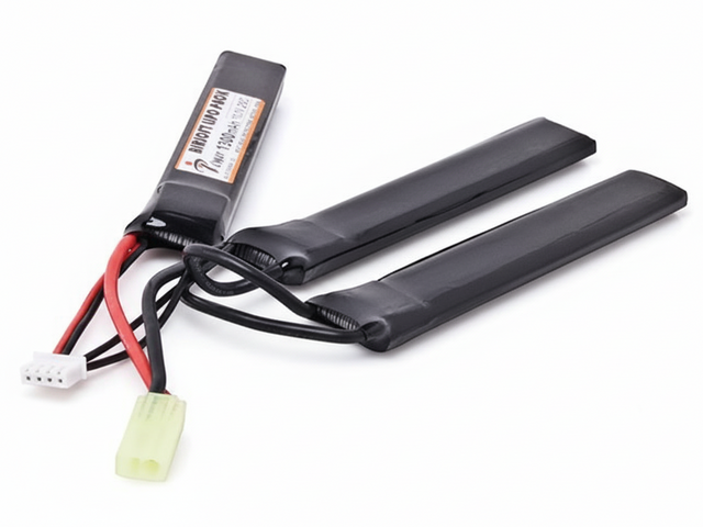 id-paintball GSG Li-Po Akku Triple 11,1V 1100mAh mit Small Tamiya Anschluss für Airsoft AEG Waffen