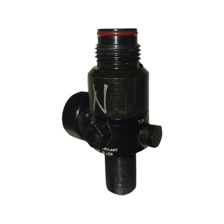Gebrauchter schwarzer Ninja Air Paintball Regulator für 300 Bar 4500 PSI Systeme von id-paintball