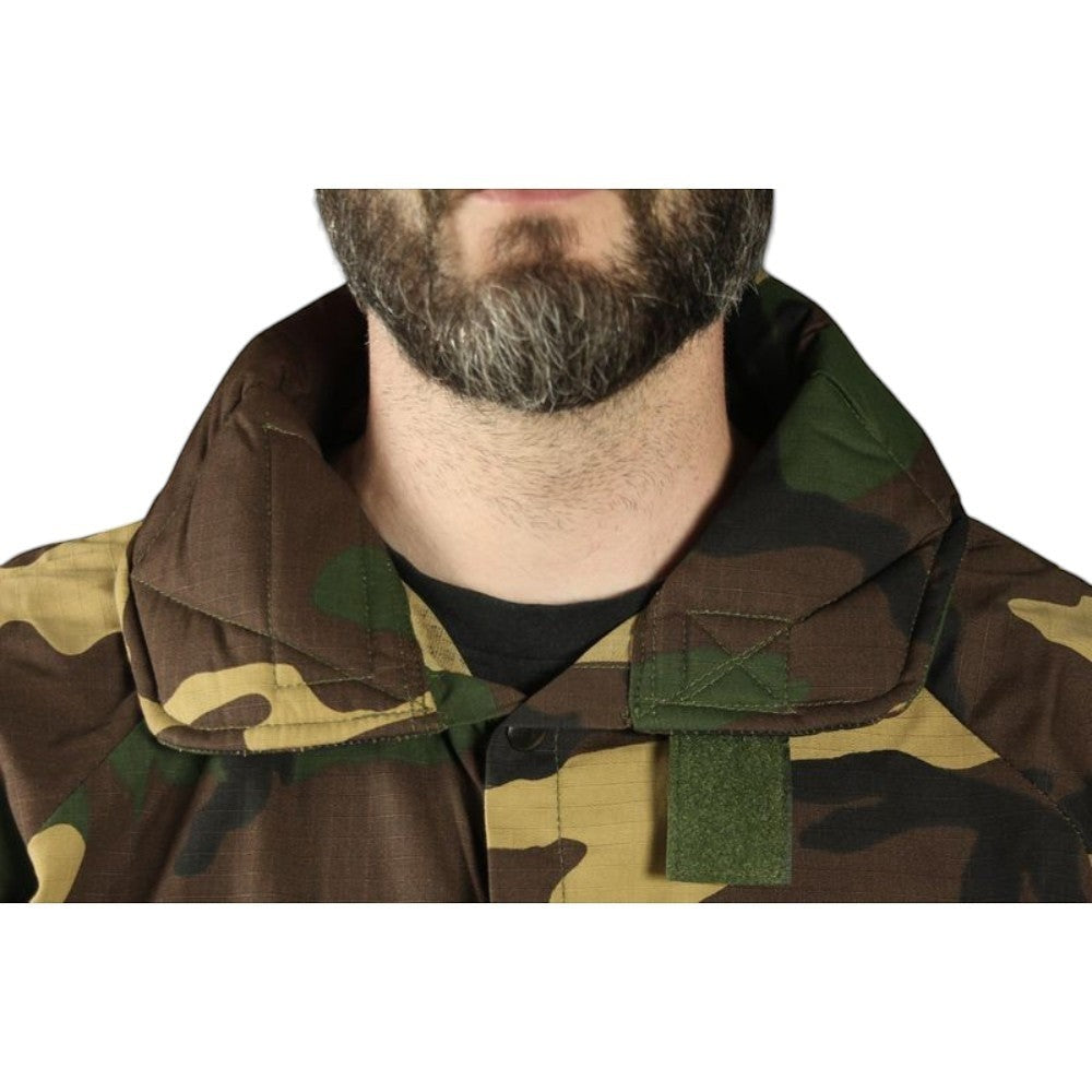 id-paintball Spielfeld Overall in Woodland Camo mit gepolstertem Kragen für Paintball und Airsoft Einsätze