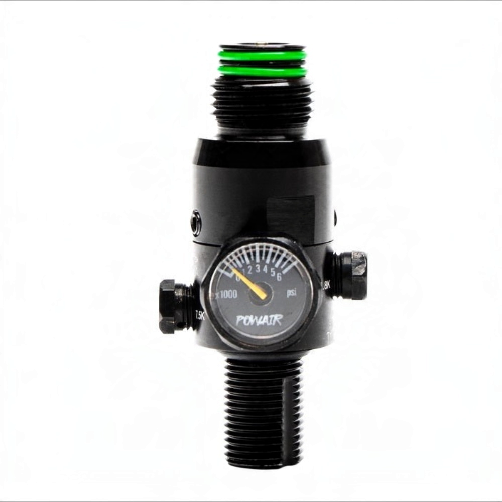 id-paintball PowAir MAXREG Paintball HP Regulator in Schwarz mit Manometer, grünen O-Ringen und Microfilter