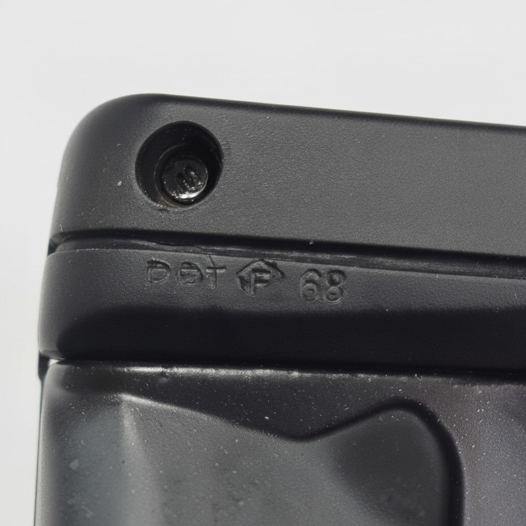 id-paintball Tippmann Stormer Tactical Markierer Detailansicht mit F-Zeichen und Kaliber 68 Prägung im Kunststoffbody